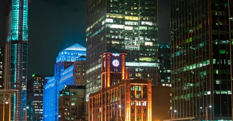 Street Artists - High Rise Buidling