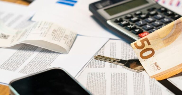 Budget Stays - money